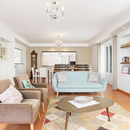 Casa Pereira * Relogio do Poiso