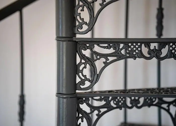 Casa Pereira * Relogio do Poiso