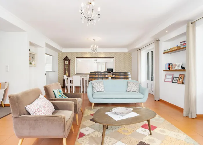 Casa Pereira * Relogio do Poiso